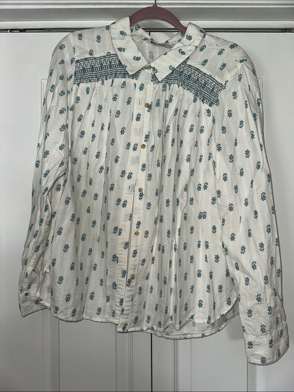 Sonoma White Button-Down Shirt with Teal Floral Print and Smocking